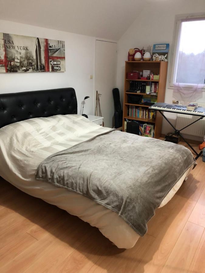 3 Chambres Chez Particulier Pour Les 24H Du Mans Le Mans Buitenkant foto